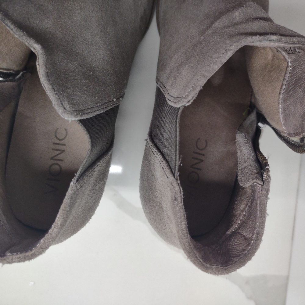 Vionic • Sterling Boot - Picture 11 of 15